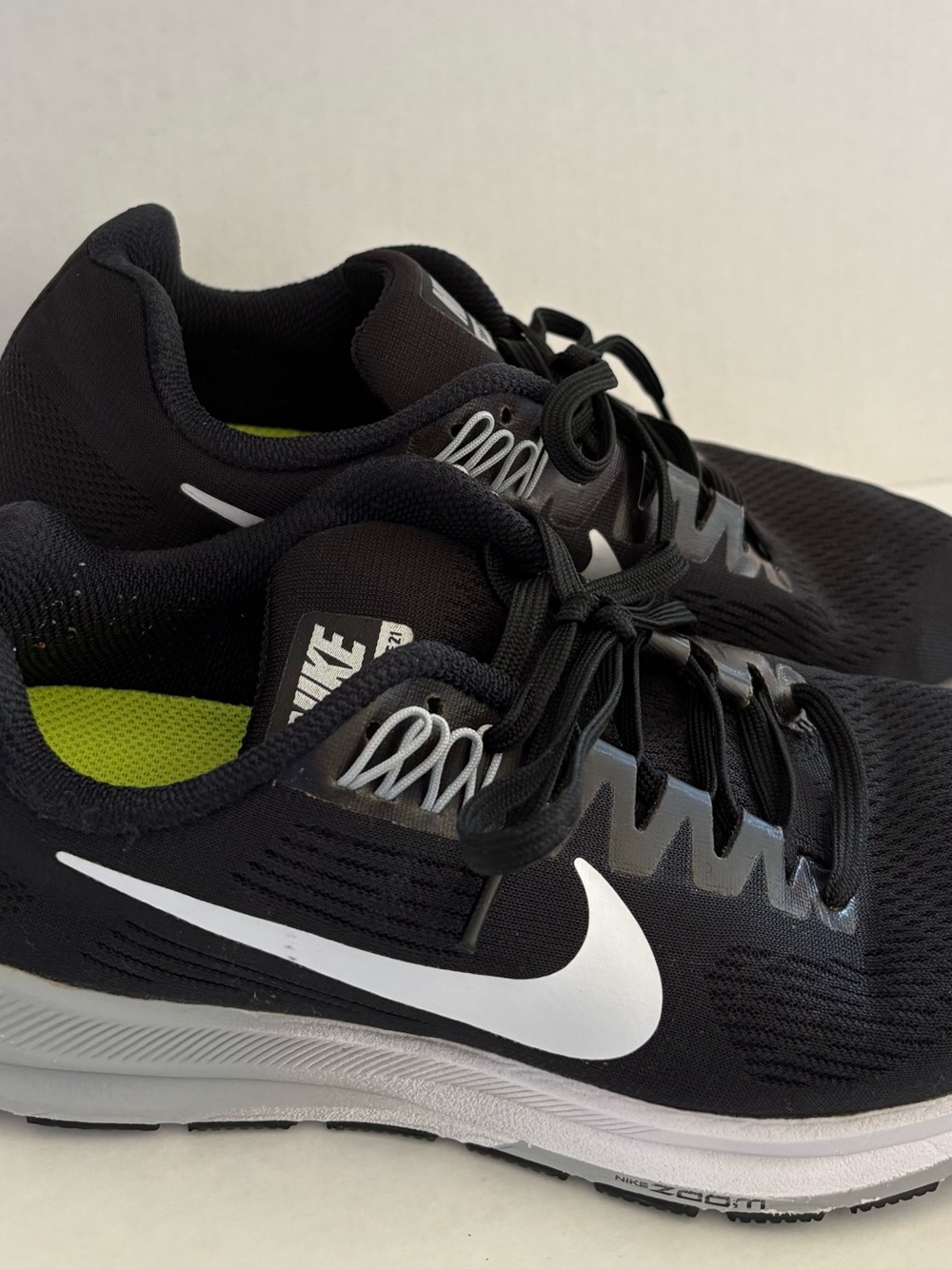 Nike Air Zoom Structure 21 Black White Running Shoes Womens 7